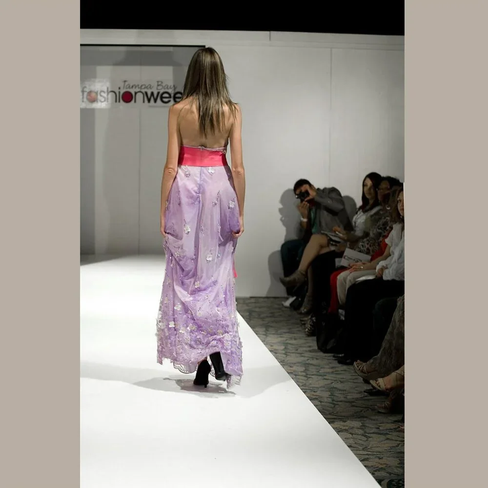 FLOOR-LENGTH LAVENDER EVENING GOWN - Picture 11 of 11